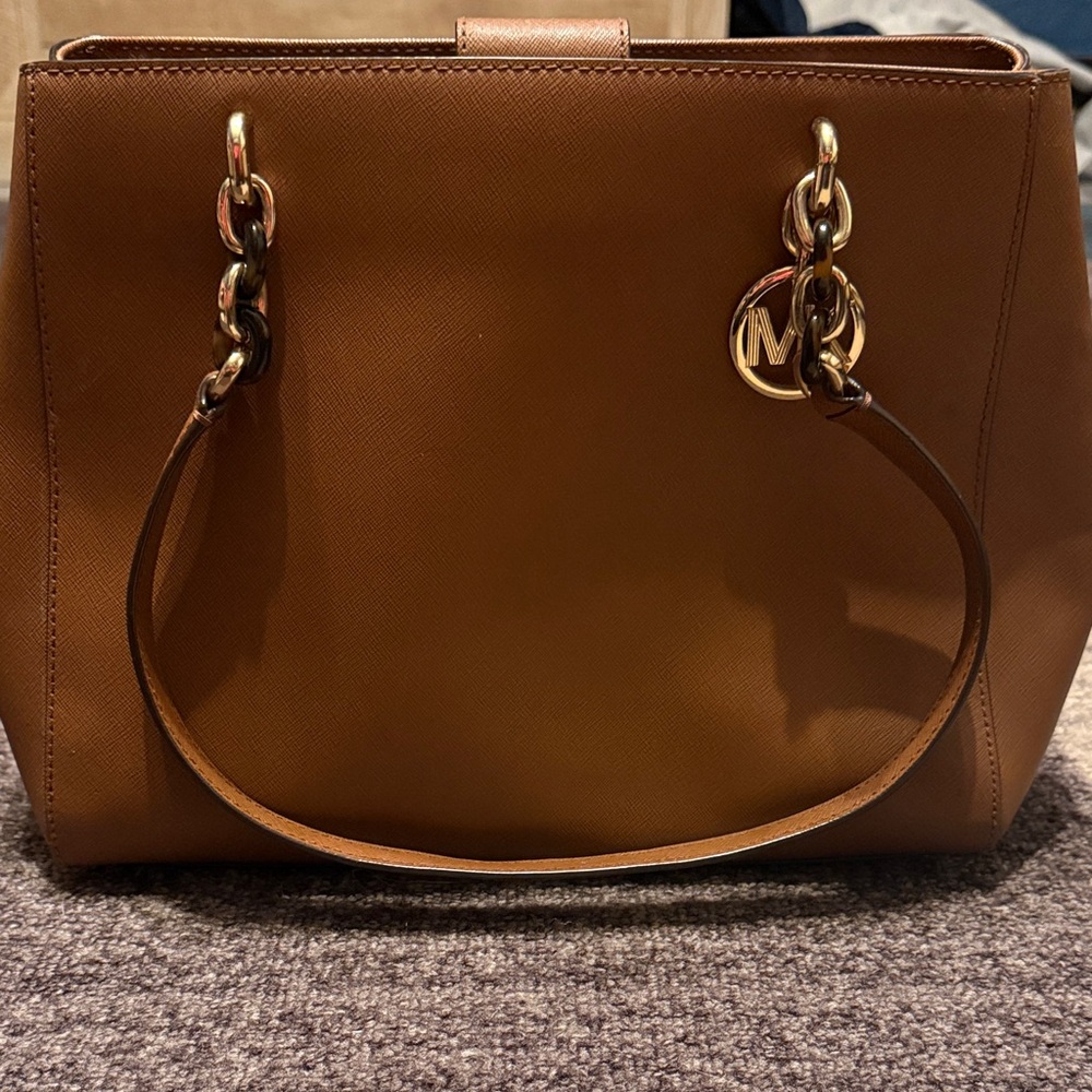 Michael Kors Tan Shoulder Bag with Gold Accents
